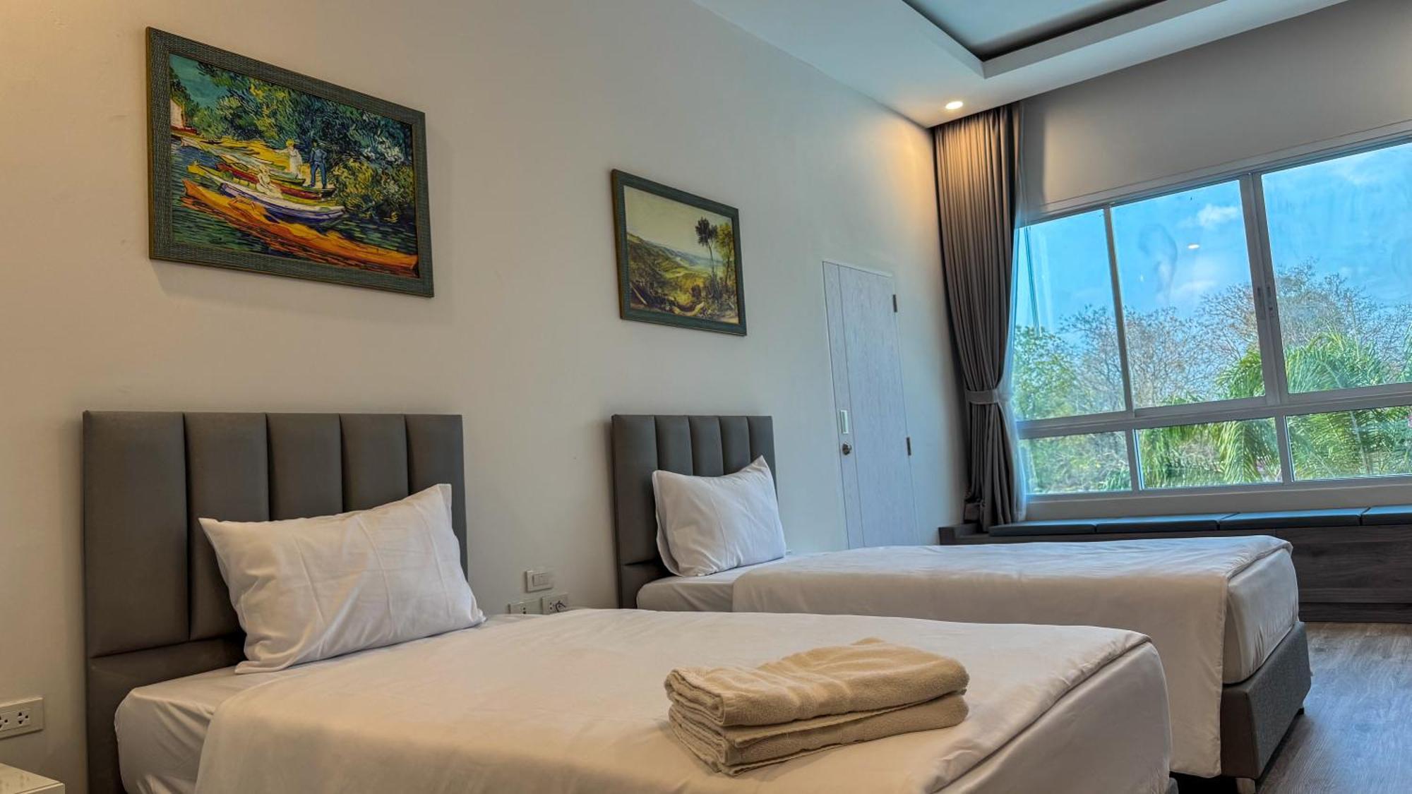 Baan Suan Khun Ta&Golf Resort Ubon Ratchathani Bagian luar foto