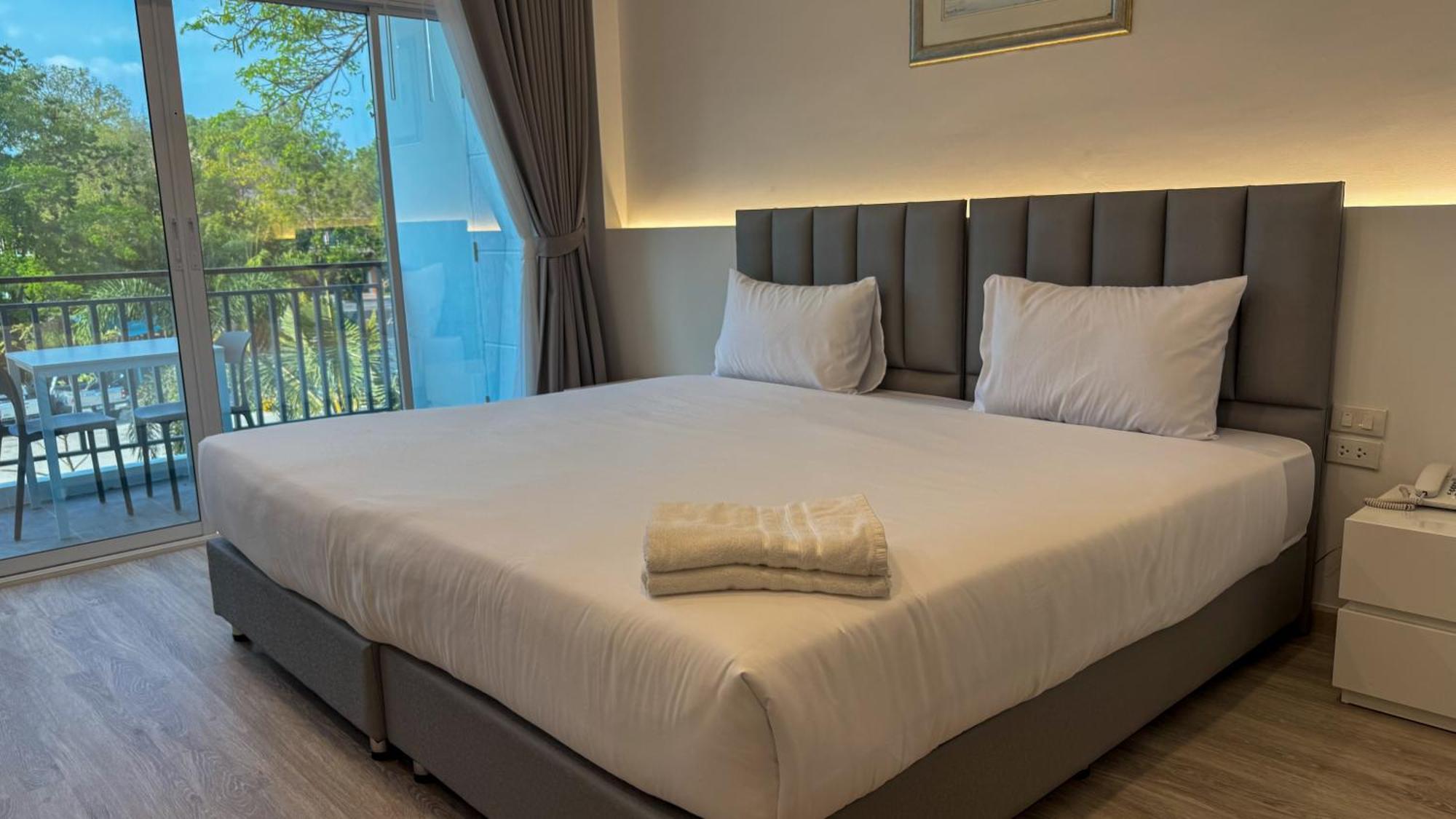 Baan Suan Khun Ta&Golf Resort Ubon Ratchathani Bagian luar foto