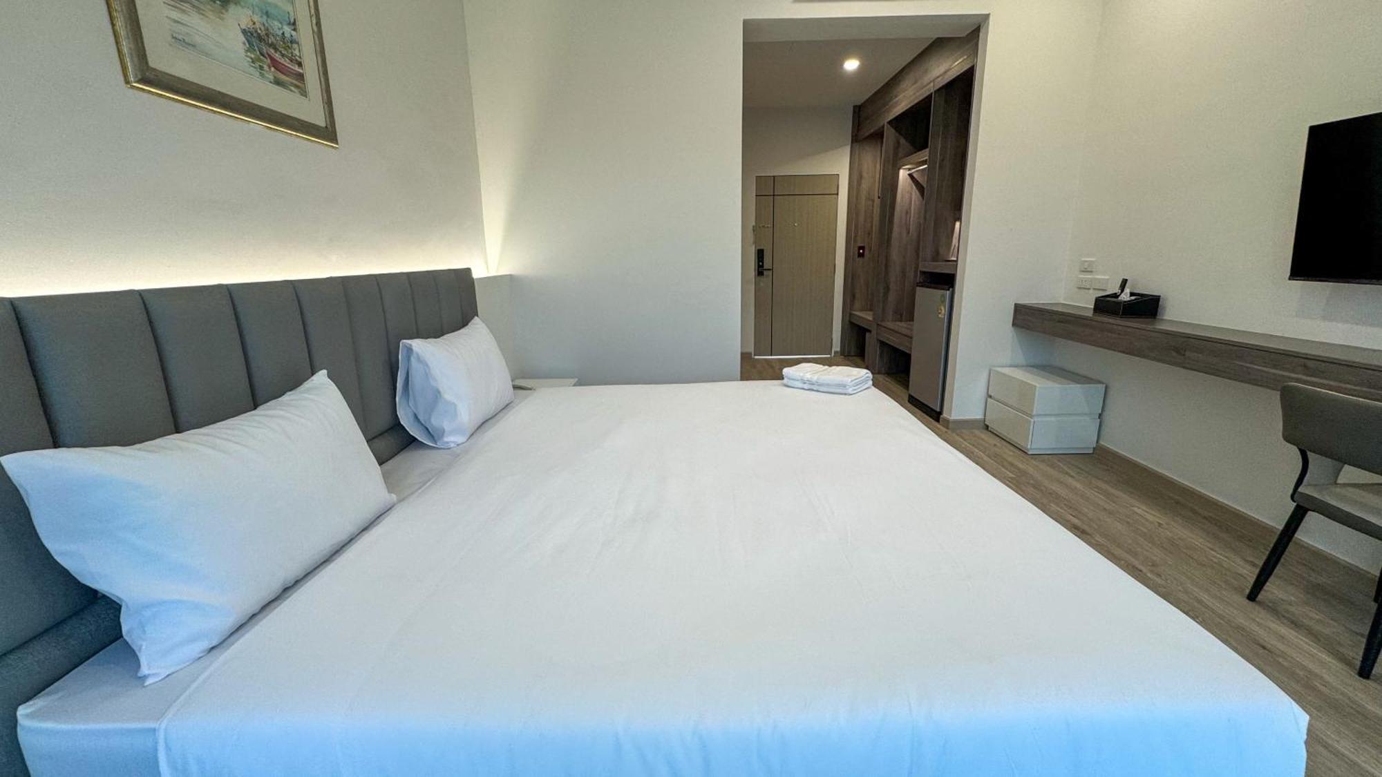 Baan Suan Khun Ta&Golf Resort Ubon Ratchathani Bagian luar foto