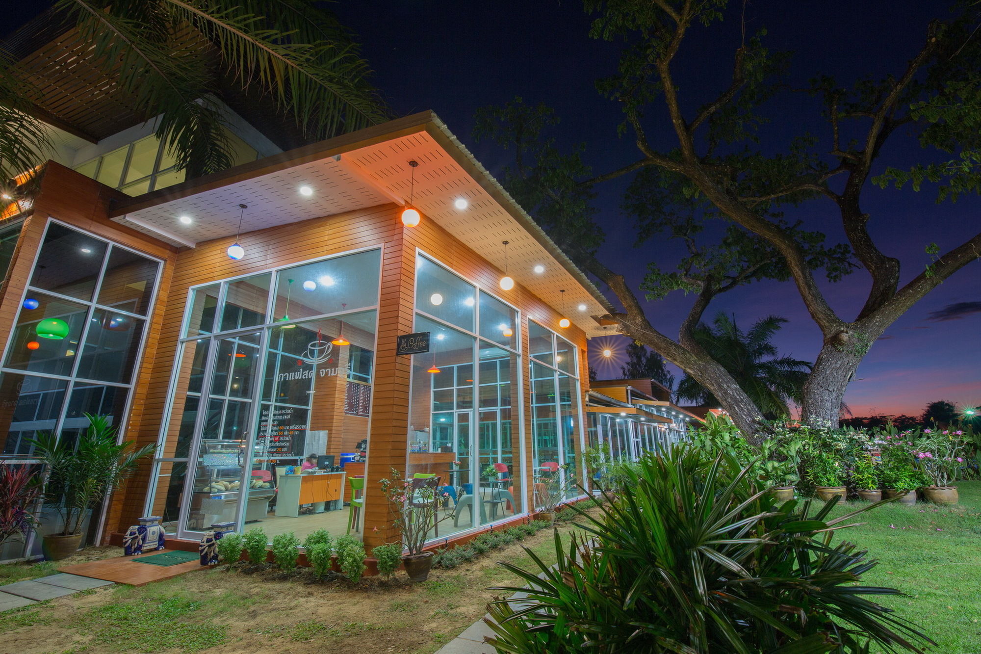 Baan Suan Khun Ta&Golf Resort Ubon Ratchathani Bagian luar foto