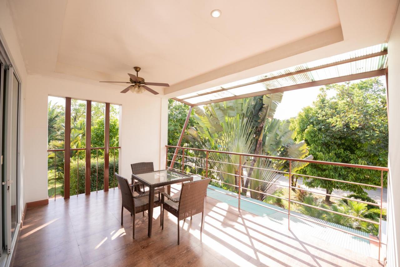 Baan Suan Khun Ta&Golf Resort Ubon Ratchathani Bagian luar foto